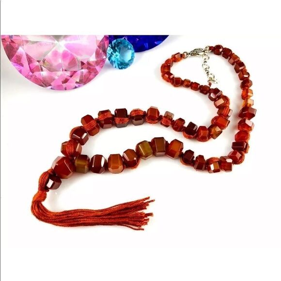 VINTAGE  CUBED CARNELIAN STONE TIE DOWN TACCEL NECKLACE - Picture 1 of 6